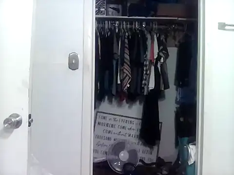 Prettyboiflaco online show from January 2025 12:55:01 AM