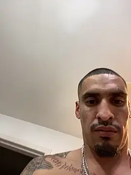 Prettyboiflaco online show from January 2025 04:52:02 AM