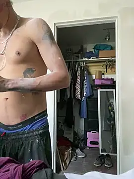 Prettyboiflaco online show from February 2025 10:43:02 PM