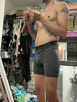 Prettyboiflaco online show from February 2025 12:19:01 AM
