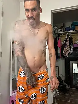 Prettyboiflaco online show from February 2025 03:21:01 PM