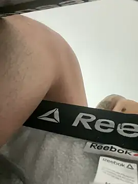 Prettyboiflaco online show from February 2025 08:53:02 AM