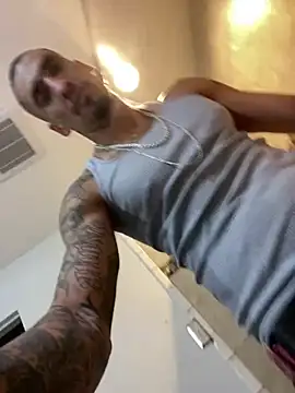 Prettyboiflaco online show from March 2025 07:45:01 AM