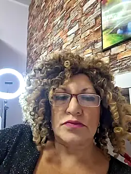 Snapshot of Hot_Azaleea chatting on October 2025 06:44:01 AM Hot Azaleea online show from October 2025 06:44:01 AM