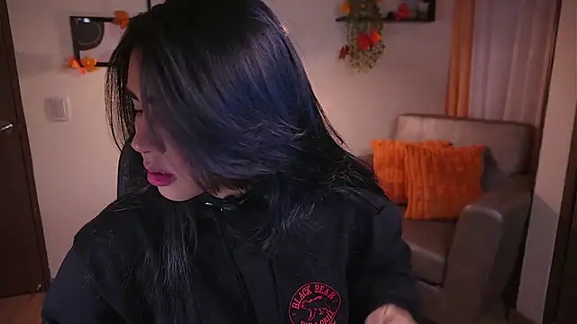 Snapshot of Isabella_dior chatting on October 2025 03:29:01 PM Isabella dior online show from October 2025 03:29:01 PM