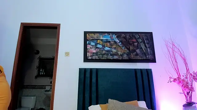 JupiteFox online show from January 2025 11:41:02 AM