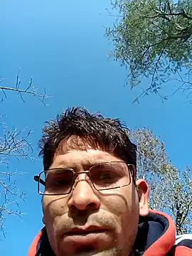 Snapshot of SunnyleoneBG chatting on December 2024 09:17:02 AM SunnyleoneBG online show from December 2024 09:17:02 AM