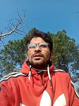 Snapshot of SunnyleoneBG chatting on February 2025 03:54:01 AM SunnyleoneBG online show from February 2025 03:54:01 AM