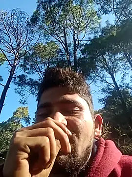 Snapshot of SunnyleoneBG chatting on March 2025 04:02:02 AM SunnyleoneBG online show from March 2025 04:02:02 AM