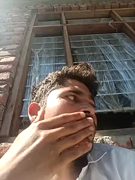 Snapshot of SunnyleoneBG chatting on March 2025 05:17:02 AM SunnyleoneBG online show from March 2025 05:17:02 AM