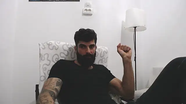 Verycutex online show from March 2025 06:23:01 PM