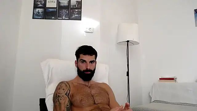 Verycutex online show from October 2025 06:10:01 AM