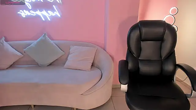 MiaRoberts1 online show from November 2025 06:40:02 PM