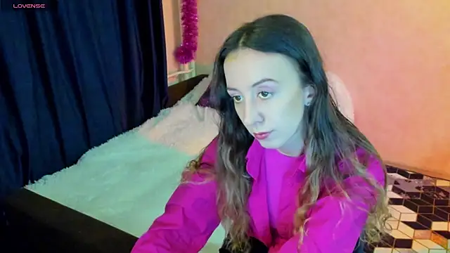 CurlySteph online show from December 2024 06:59:01 PM