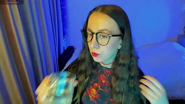 CurlySteph online show from October 2025 06:39:01 PM