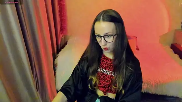 CurlySteph online show from October 2025 07:14:02 PM