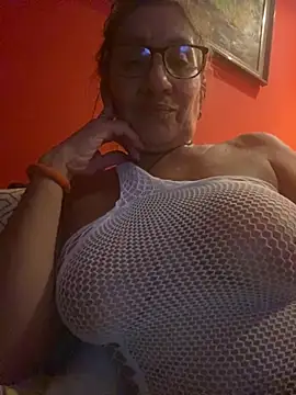camelia3 online show from December 2024 02:31:02 AM