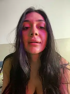 LaanaCooper online show from February 2025 12:17:01 PM