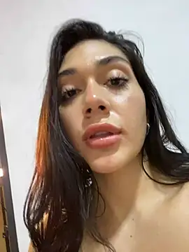 LaanaCooper online show from February 2025 03:46:01 PM