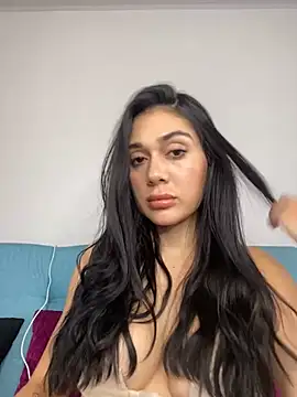 LaanaCooper online show from February 2025 06:52:02 PM