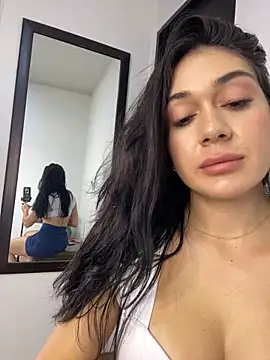 LaanaCooper online show from March 2025 04:41:01 PM