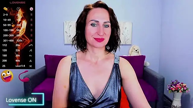 Snapshot of Nia_Smithh chatting on October 2025 12:25:01 PM Nia Smithh online show from October 2025 12:25:01 PM