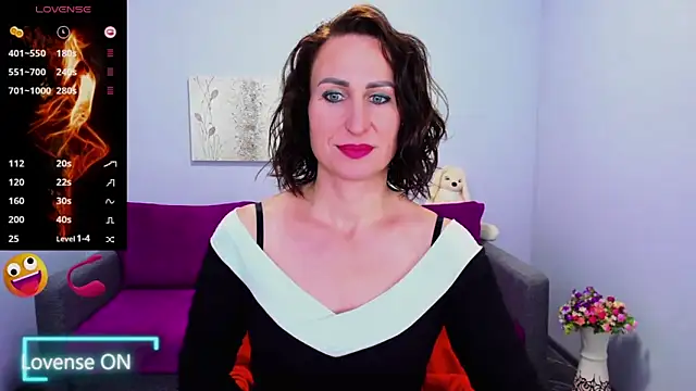 Snapshot of Nia_Smithh chatting on October 2025 12:26:02 PM Nia Smithh online show from October 2025 12:26:02 PM