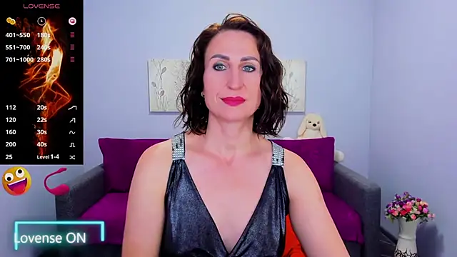 Snapshot of Nia_Smithh chatting on October 2025 12:38:02 PM Nia Smithh online show from October 2025 12:38:02 PM