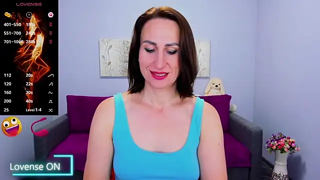 Snapshot of Nia_Smithh chatting on October 2025 05:48:02 AM Nia Smithh online show from October 2025 05:48:02 AM