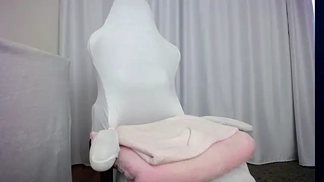 faceless  online show from October 2025 08:03:01 AM