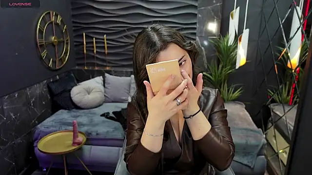 KylieMellow online show from February 2025 09:38:01 AM