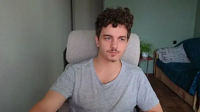 Snapshot of Remy_Miles chatting on October 2025 06:27:02 AM Remy Miles online show from October 2025 06:27:02 AM