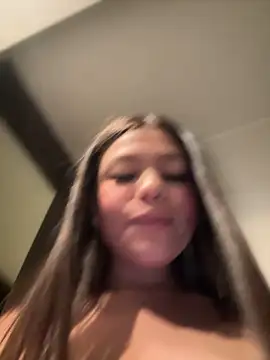 Alyshanon18 online show from March 2025 03:10:02 AM