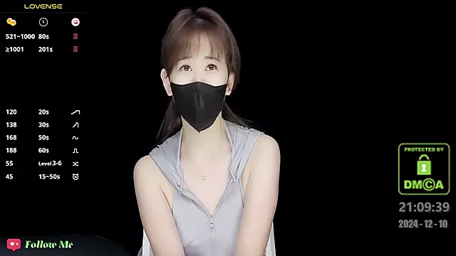 Snapshot of melia_Z chatting on December 2024 01:11:01 PM melia Z online show from December 2024 01:11:01 PM