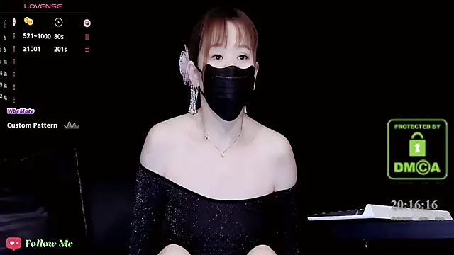 Snapshot of melia_Z chatting on October 2025 12:17:02 PM melia Z online show from October 2025 12:17:02 PM