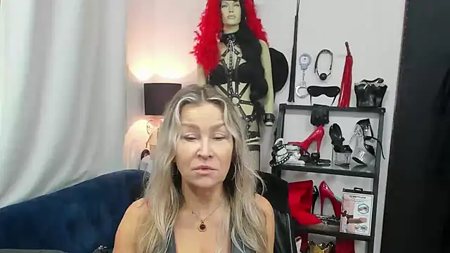 crystaLUX online show from October 2025 05:10:01 AM