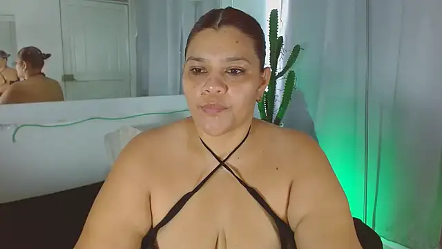 Selenna01 online show from February 2025 12:35:02 PM
