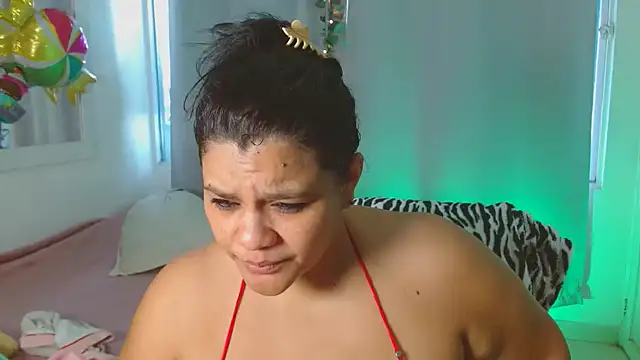 Selenna01 online show from September 2025 01:13:01 PM