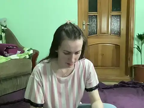 AngelTough20 online show from October 2025 10:18:02 PM