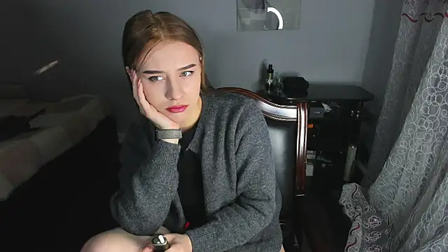 KindKristy online show from December 2024 06:00:02 AM