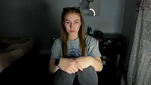 KindKristy online show from December 2024 05:04:02 AM