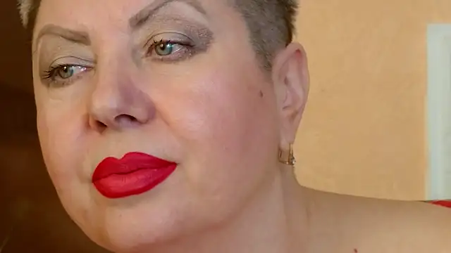 LadyPosh online show from December 2024 10:08:02 PM