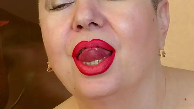 LadyPosh online show from December 2024 01:14:01 AM