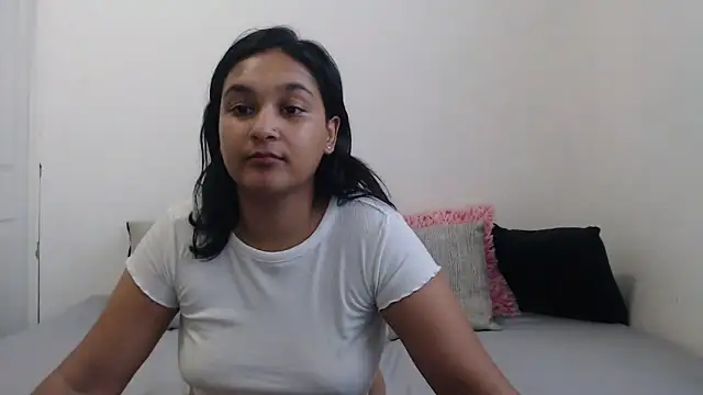 Indianbloom- online show from December 2024 03:35:01 PM