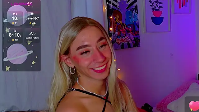 Snapshot of Littlebunny21 chatting on March 2025 10:52:02 PM Littlebunny21 online show from March 2025 10:52:02 PM