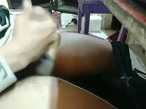 growing20yo online show from January 2025 12:46:02 AM