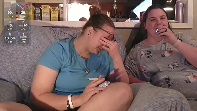 Snapshot of ZeTurtleMaster chatting on October 2025 11:29:02 PM ZeTurtleMaster online show from October 2025 11:29:02 PM