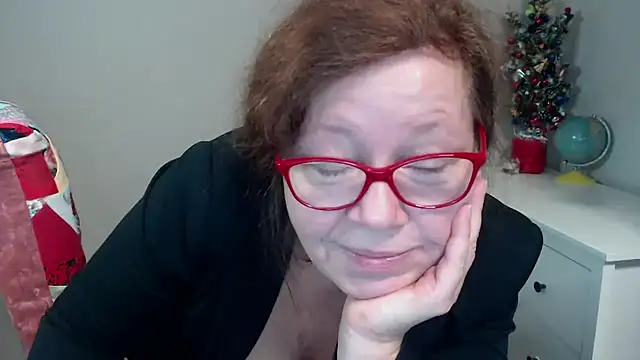 Adelewildx online show from January 2025 10:48:02 AM