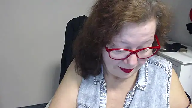 Adelewildx online show from February 2025 08:33:02 AM