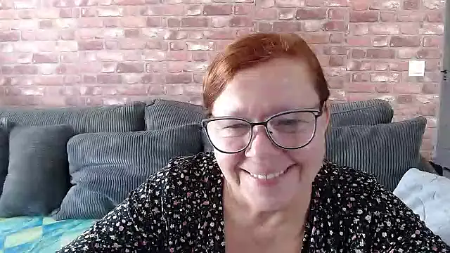 Adelewildx online show from October 2025 10:45:01 AM